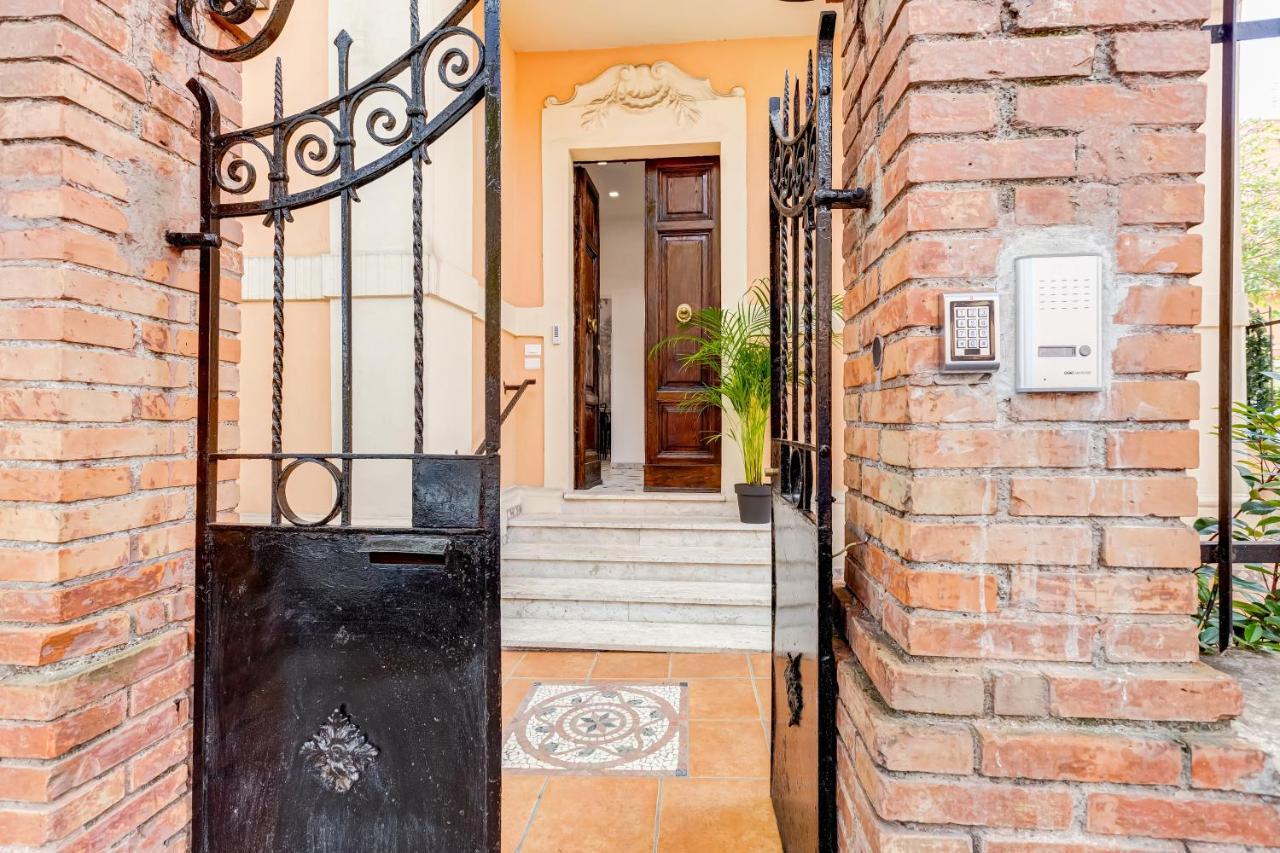 Villa Chiara - A New Luxury Star Is Born In Rome! Extérieur photo
